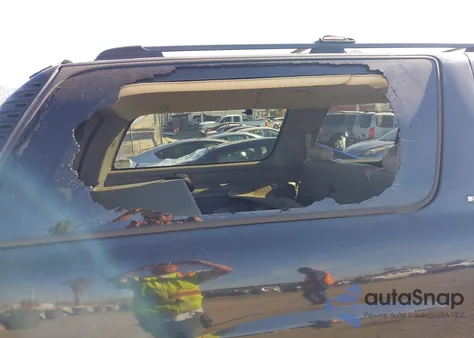 2001 GMC Yukon Xl 1500 Slt from USA, damaged, VIN 1GKEC16T61J271990